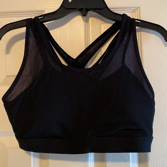 Black fabletics sports bra - Picture 2 of 2